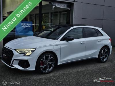 Financial Lease Audi A3 Sportback 45 TFSI e S edition Competition Panorama