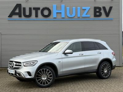 Financial Leas Mercedes-Benz GLC 300e 4MATIC Advantage Carplay Stoelverwarming Achteruitrijcamera LED 20 inch