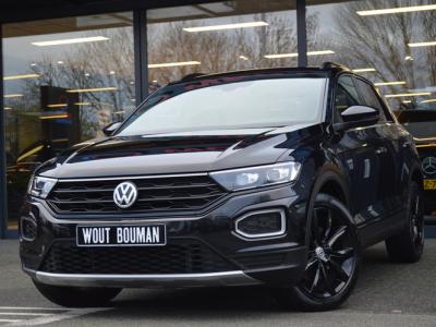 Financial Leas Volkswagen T-Roc 1.5 TSI Sport DSG Led Navi Virtual Acc Camera CarPlay Afn.trekh