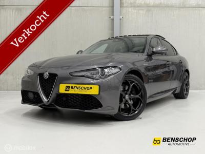 Financial Leas Alfa Romeo Giulia 2.0 T AWD Veloce Panodak 19 inch Carplay Navi Camera Memory Leer