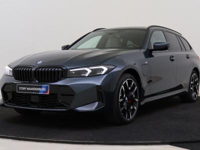 Financial Lease BMW 3 Serie Touring 330e High Executive M Sport Automaat