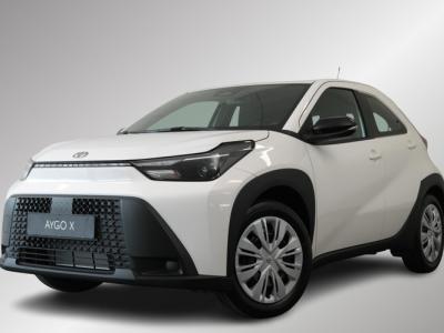 Financial Leas Toyota Aygo X Hybrid 115 play