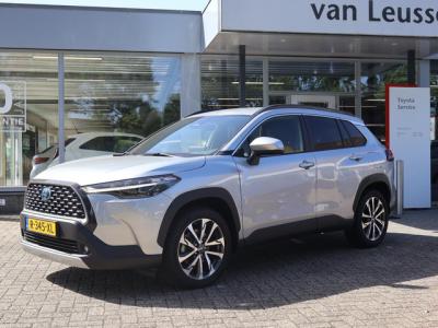 Financial Leas Toyota Corolla Cross 2.0 HYBRID 184PK FIRST-EDITION