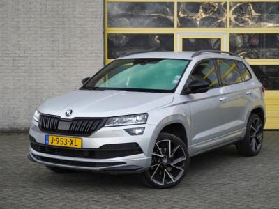 Financial Leas Škoda Karoq 1.5 TSI 150PK! Automaat Sportline Business BJ2020 Lmv 19"
