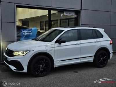 Financial Leas Volkswagen Tiguan 1.4 TSI eHybrid 3x R-line Panorama