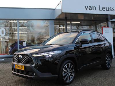 Financial Lease Toyota Corolla Cross 2.0 HYBRID 184PK FIRST-EDITION