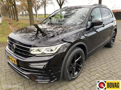 Financial Leas Volkswagen Tiguan 1.4 TSI eHybrid 3 x R-Line I Black Style I