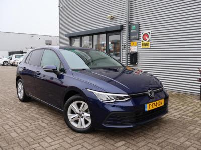 Financial Lease Volkswagen Golf 1.0 eTSI Life Business