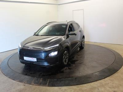 Financial Lease Hyundai KONA EV Fasion 64 kWh SOH 100% 204PK Head Up Camera 3 Fase-Laden Dodeh detec Winterpack