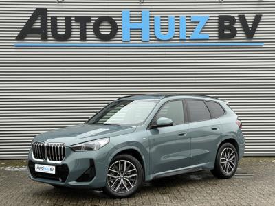 Financial Lease BMW X1 xDrive23i M Sport Panoramadak Trekhaak Head-Up Display Leder ACC Stoelverwarming Harman-Kardon Carplay 360 Camera Stuurwielverwa