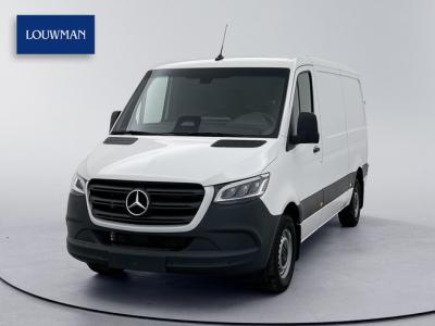Financial Leas Mercedes-Benz Sprinter 319 CDI Pro L2H1 Navigatie Led Stoelverwarming Betimmering Comfortstoel Trekhaak