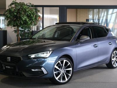 Financial Lease SEAT Leon 1.5 eTSI FR 150PK DSG Pano ACC Navi PDC