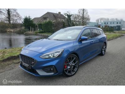 Financial Leas Ford FOCUS Wagon 2.3 EcoBoost ST-3