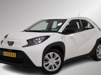 Financial Leas Toyota Aygo X 1.0 VVT-i MT Play