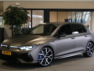 Financial Leas Volkswagen Golf 8 2.0 TSI R 4Motion PERFORMANCE Akra Led Cam Hud Acc