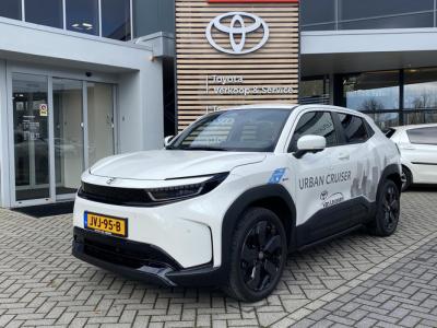 Financial Lease Toyota Urban Cruiser EXECUTIVE 61KWH