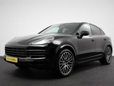 Financial Leas Porsche Cayenne Coupé 3.0 E-Hybrid 476pk Platinum Edition