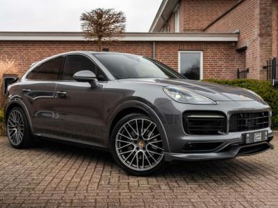 Financial Lease Porsche Cayenne Coupé 3.0 E-Hybrid Platinum Edition Sport Design Luchtvering Pano Soft Black Optic Close 22''