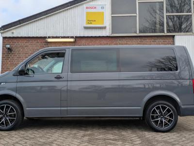 Financial Lease Volkswagen Transporter 2.0 TDI L2H1 DC - Aut. - Camera