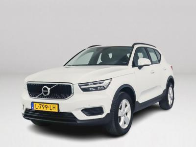 Financial Lease Volvo XC40 T2 Momentum Core