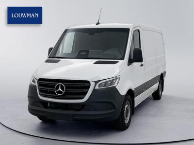 Financial Leas Mercedes-Benz Sprinter 319 CDI L2H1 Pro Betimmering Navigatie Stoelverwarming Trekhaak Parkeerpakket BPM vrij