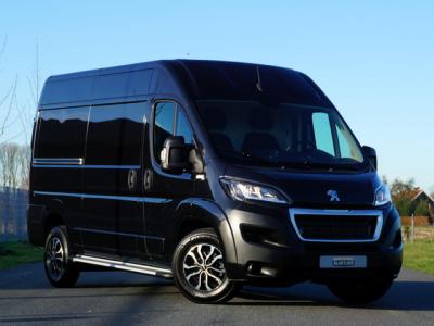 Financial Leas Peugeot Boxer 2.2 BlueHDi 165 L2H2 3.5t