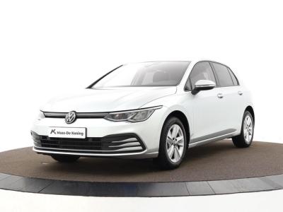 Financial Lease Volkswagen Golf 1.0 eTSI 110pk Life Business