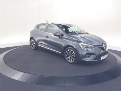 Financial Leas Renault Clio TCe 130 EDC Intens