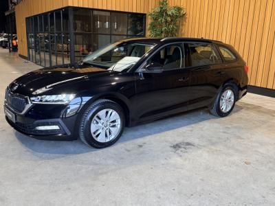 Financial Leas Škoda Octavia Combi 1.0 TSI Business Edition.