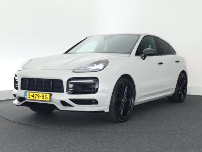 Financial Leas Porsche Cayenne Coupé 3.0 462pk E-Hybrid Platinum Edition
