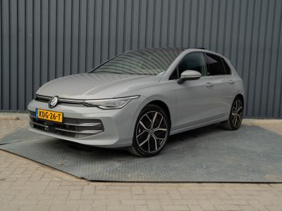 Financial Lease Volkswagen Golf 1.5 eTSI 50 Edition