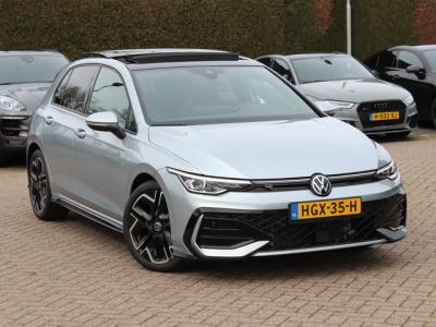 Financial Lease Volkswagen Golf 1.5 eTSI R-Line Edition