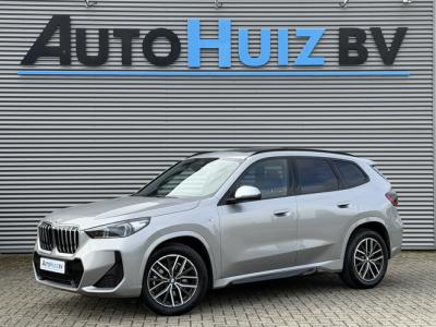 Financial Leas BMW X1 sDrive20i M Sport Premium Pakket Panoramadak Trekhaak Achteruitrijcamera Stoelverwarming Keyless Entry Carplay