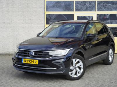 Financial Leas Volkswagen Tiguan 1.5 TSI 150PK! Life Business BJ2021 Lmv 18"