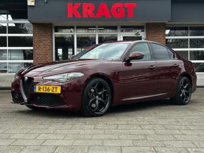 Financial Lease Alfa Romeo Giulia Veloce 2.0 T AWD 280 pk - Leder - Xenon - Camera -