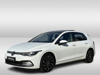Financial Lease Volkswagen Golf 1.4 eHybrid 204PK DSG Style