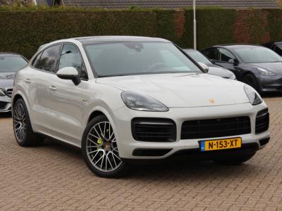 Financial Leas Porsche Cayenne Coupé 3.0 E-Hybrid