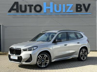Financial Leas BMW X1 xDrive25e M Sport Head-Up Display Keyless Entry 19 Inch 360 Gr. Camera Carplay Leder Tot 89 KM elektrisch !