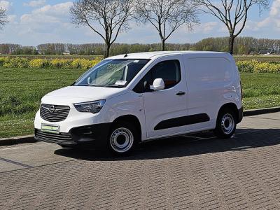 Financial Leas Opel Combo 1.5D L1H1 Edition