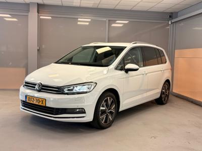 Financial Leas Volkswagen Touran 1.5 TSI Highline 7p