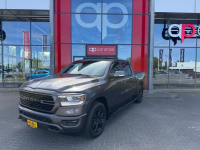 Financial Leas Dodge Ram 1500 5.7 V8 4x4 Crew Cab Laramie