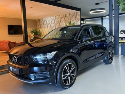 Financial Lease Volvo XC40 1.5 T3 Momentum Pro Garantie Camera Adaptieve Cruise Keyless Virtueel Dash Navi Clima Led Rijklaar