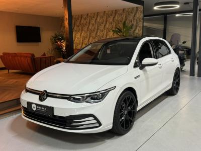 Financial Leas Volkswagen Golf 1.5 eTSI Style Garantie Pano Memory Massage Sfeer Carplay Camera Blindspot ACC Navi Clima IQ.Led IQ.Drive Rijklaar