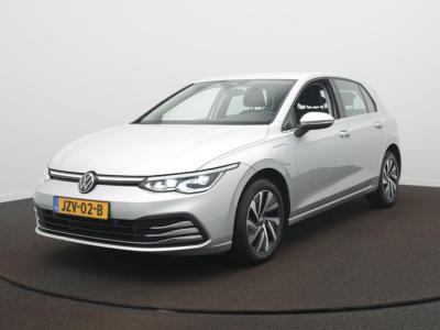 Financial Lease Volkswagen Golf 1.4 eHybrid Style