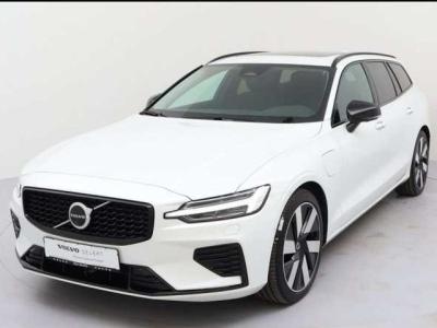 Financial Lease Volvo V60 2.0 T8 Plug-in hybrid AWD Plus Dark LEDER