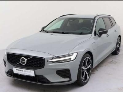 Financial Lease Volvo V60 2.0 T8 Plug-in hybrid AWD Plus Dark LEDER