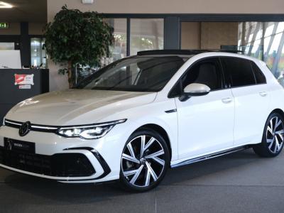 Financial Leas Volkswagen Golf 8 1.5 eTSI R-Line DSG Pano Navi Acc Pdc Cam IQ Led