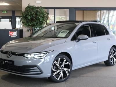 Financial Leas Volkswagen Golf 8 1.5 eTSI Life 150PK DSG Pano IQ Led Navi ACC PDC Virtual