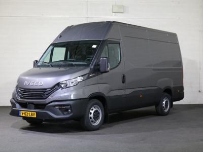 Financial Lease Iveco Daily 35S18 Hi-Matic L2 H2 Airco Navigatie Trekhaak Digitaal Dashboard