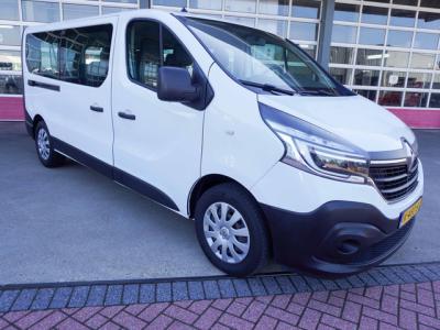 Financial Lease Renault Trafic Passenger 2.0 dCi 120PK Grand Life 9 Persoons